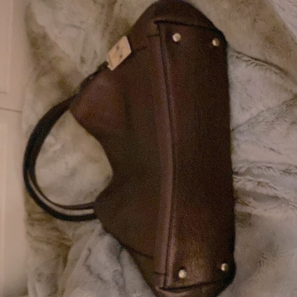 Coach Edie Turnlock Bronze Leather Handbag Gold hardware. GUC 13”L x 11”H x 4”D - Picture 7 of 10